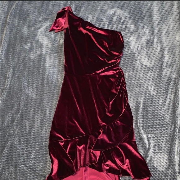 Chelsea & Violet Dresses & Skirts - Stunning! Chelsea and Violet S Velvety Dress